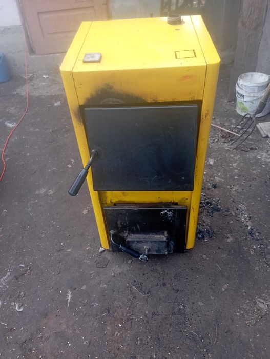 Продам котел  село боляновичі