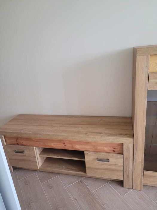 Meble marki Elior -  komoda i szafka RTV