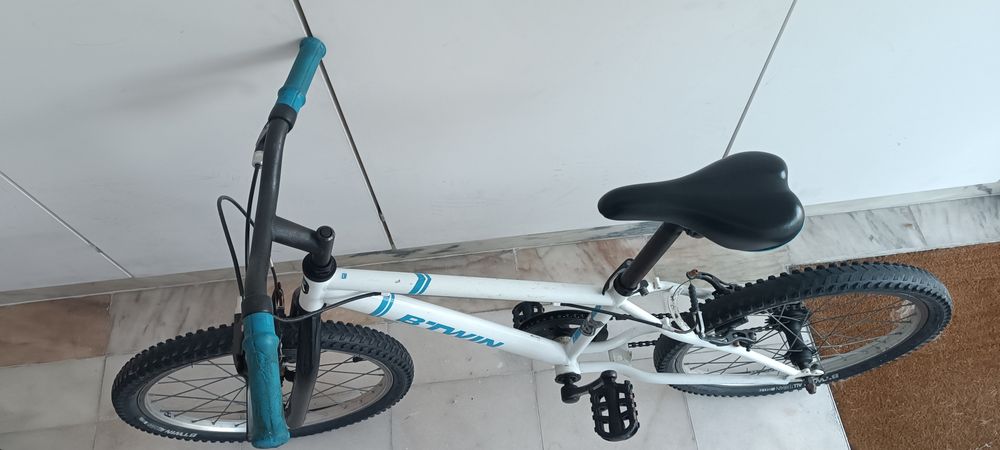 Bicicleta como pouco uso