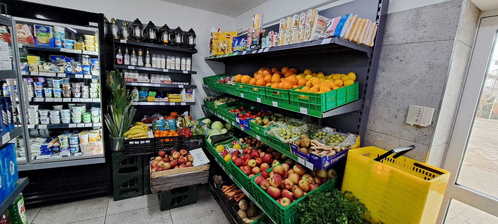 Wyposażenie sklepu spożywczego regały