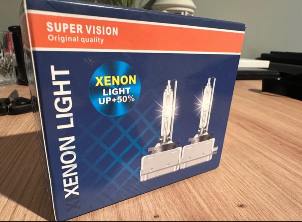 ZARNIK  XENON D1S cena za 2 szt.