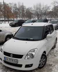 Продаю SUZUKI Swift 2010