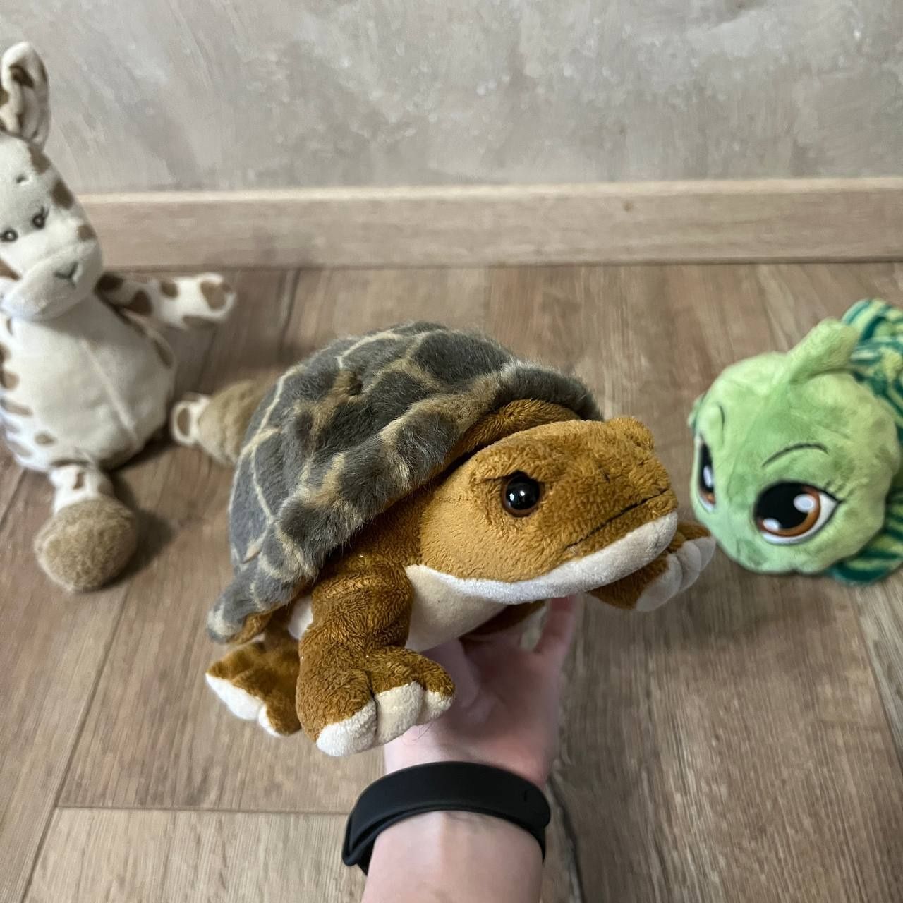 Мягкие игрушки черепаха хамелион жираф