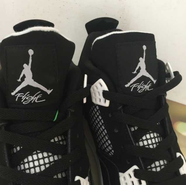 Buty Trampk Jordan 4 Retro White Thunder R.44