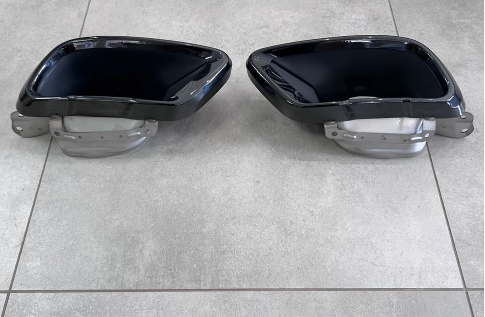 Насадки на выхлопные трубы BLACK M Paket BMW X5 G05 / X6 G06 / X7 G07