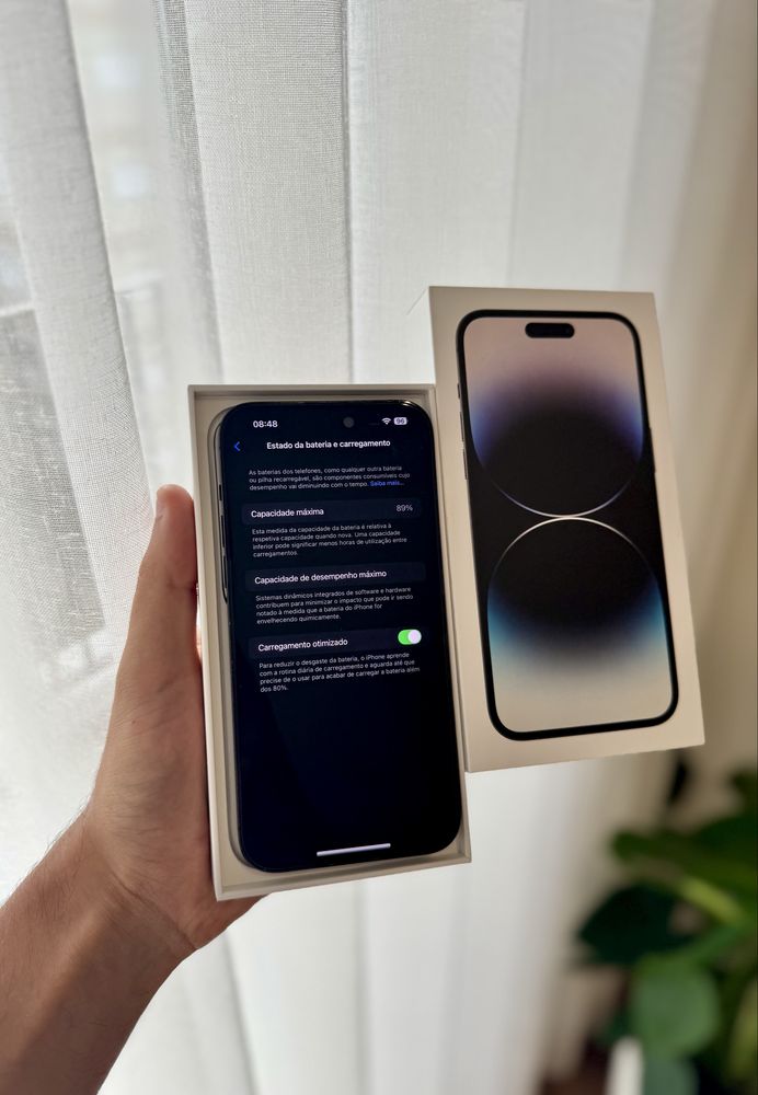 IPhone 14 Pro Max Preto Sideral 256 GB + Acessorios (COMO NOVO)