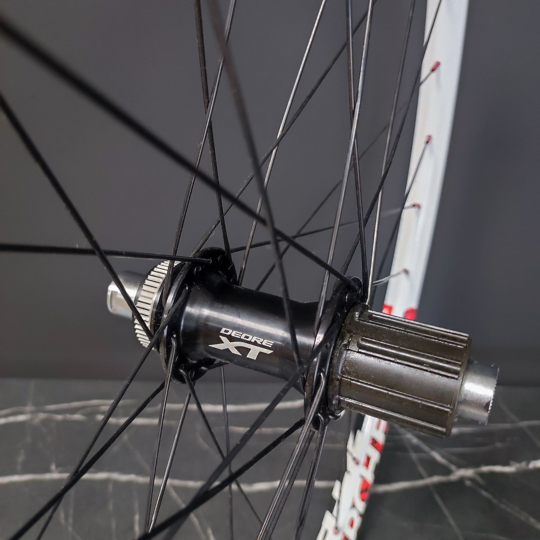 Koła ZTR Arch EX 26 białe Shimano XT 15x100 12x142 D-Light NOWE