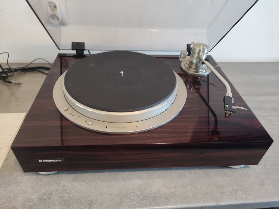 Gramofon Pioneer pl70  karton