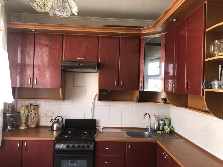 Продам 3 кімнатну квартиру Єськова