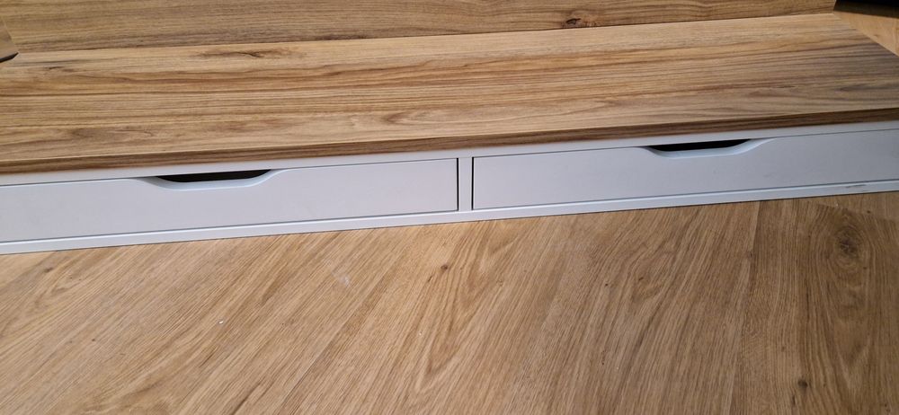 Toaletka, półka z szufladami IKEA – idealna do biurka, łóżka!
