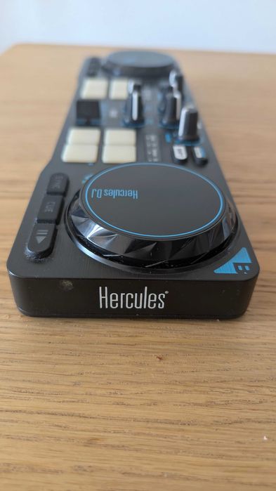 Konsola Hercules DJ Control Compact