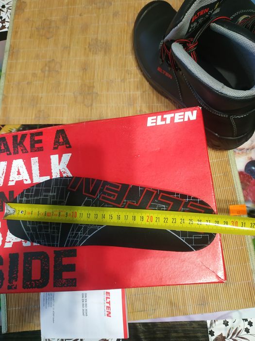 Німецькі робочі з металоноском S-3. 42-розмір,нові.