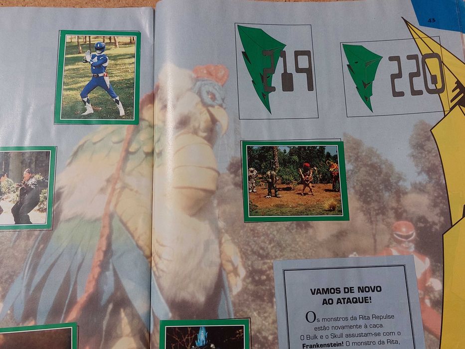 Caderneta Power Rangers, incompleta