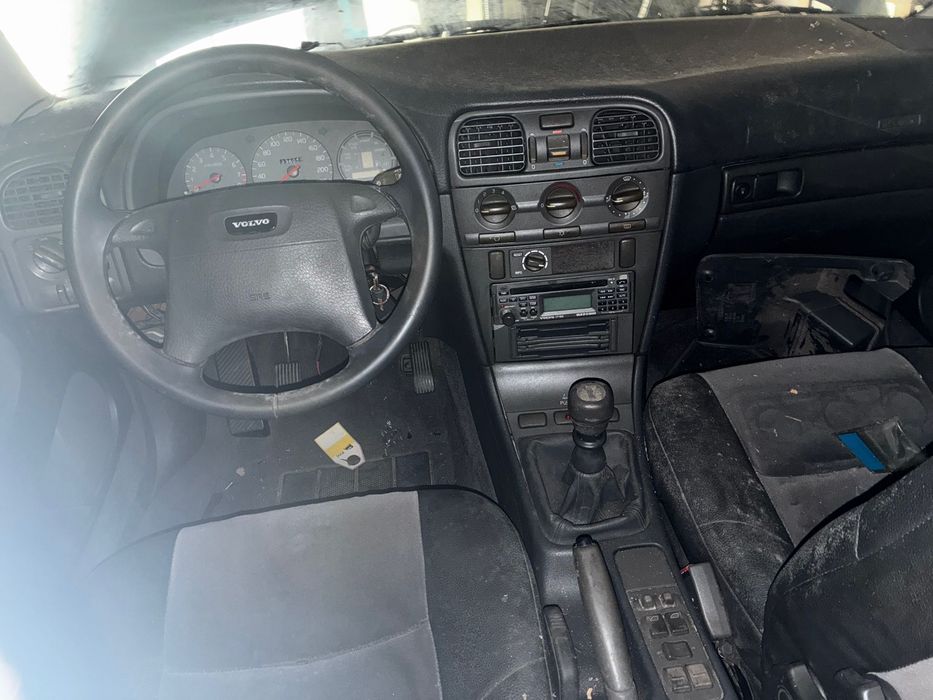 Volvo V40 gasolina - avariado