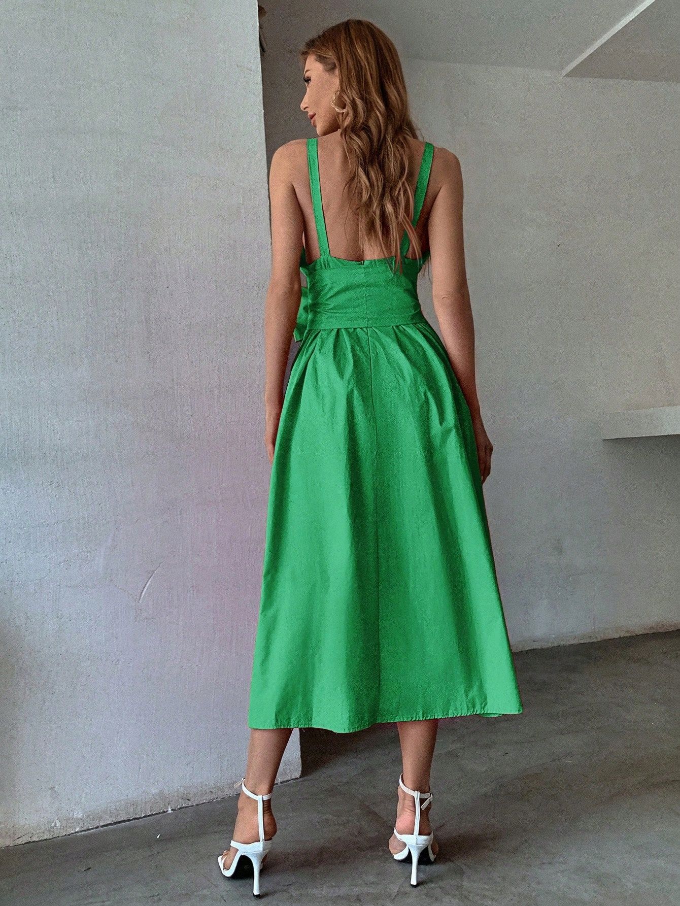 Sukienka Rozkloszowana Z Kokardą Z Przodu Midi Zielona Casual Shein L