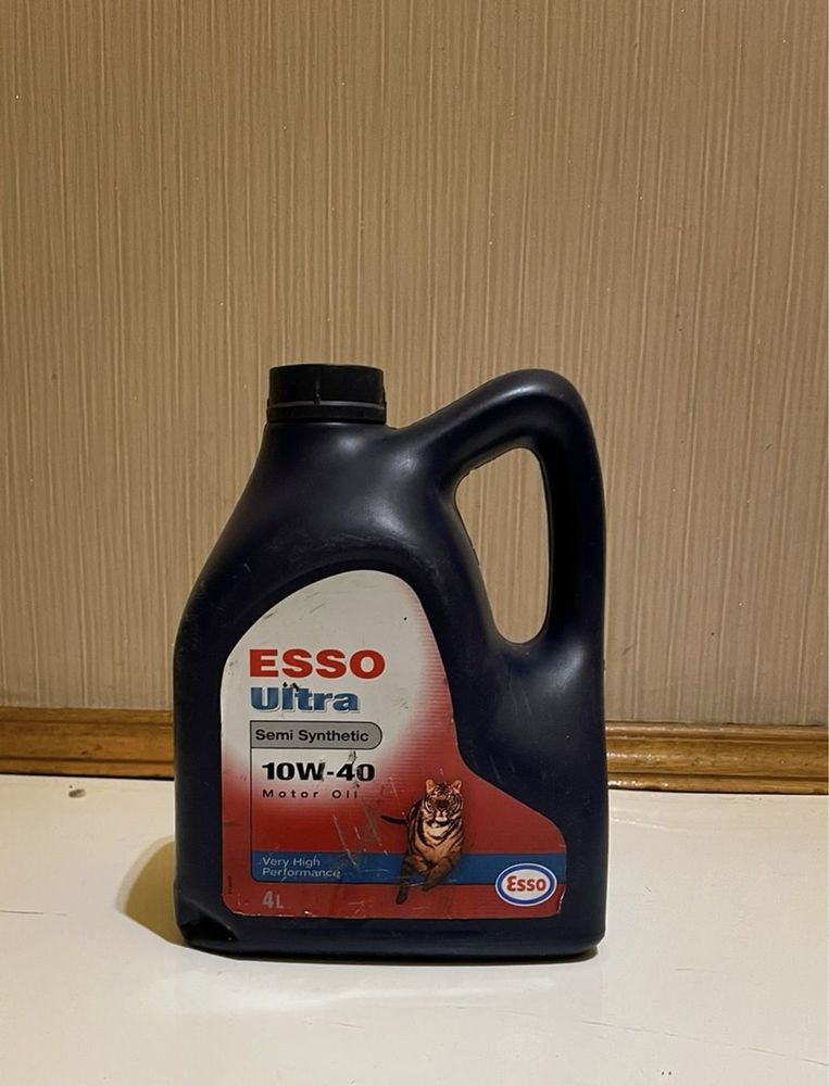 Моторное масло ESSO uitra Semi Synthetic 10W-40