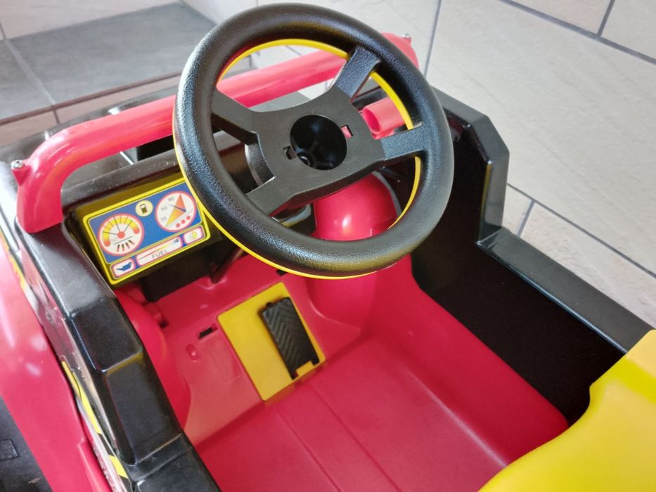 Peg Perego duże mocne auto elektryczne dla dzieci