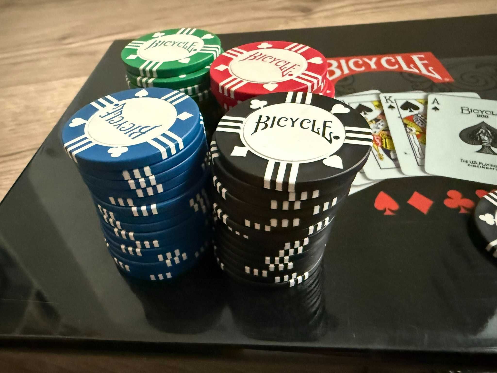 Zestaw żetonów do pokera Bicycle 300 szt. + 2 talie kart