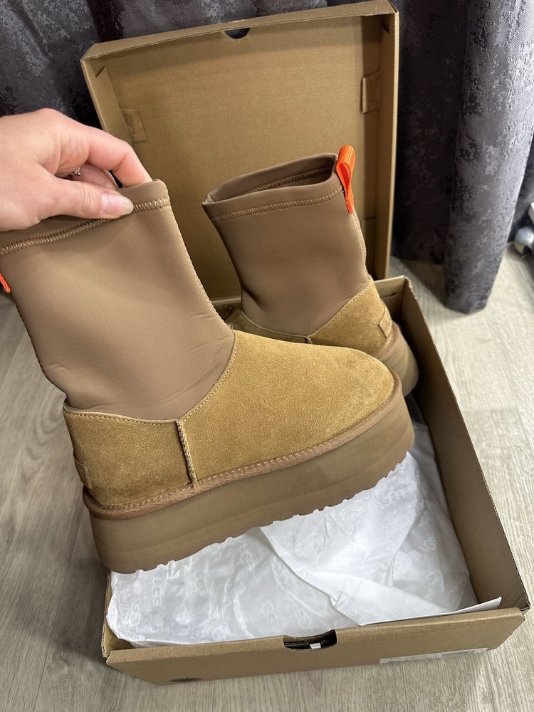 Продам нові угги Ugg  dipper classic 5 см  на платформі нові