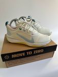 Nowe sneakersy Nike Omni Multi-Court GS białe beżowe 36,5