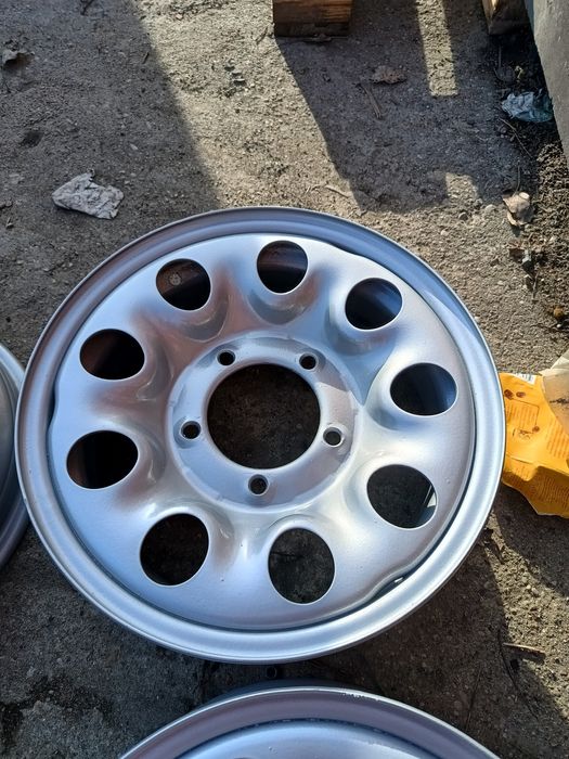 Samurai jimny Niva Vitara uaz felgi po renowacji