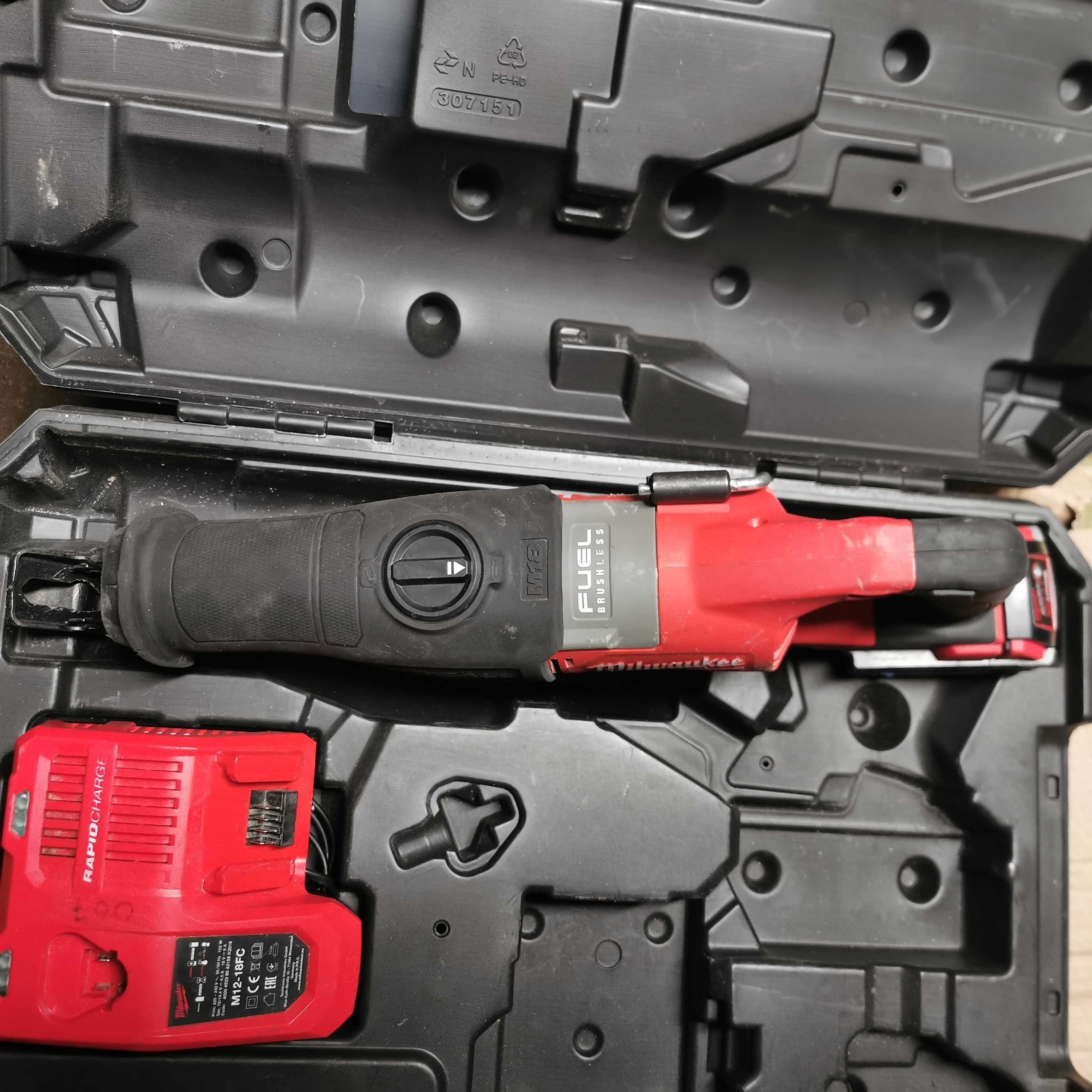 Milwaukee m18 FSX