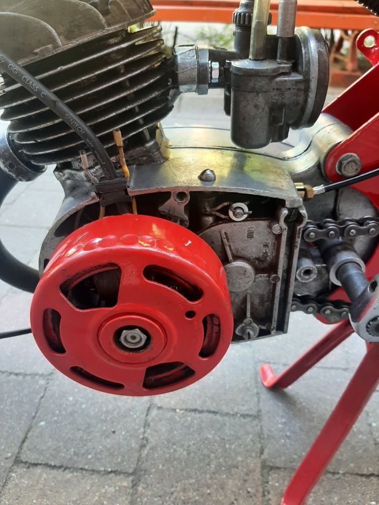 Komar Jawa Romet Ogar silnik 003