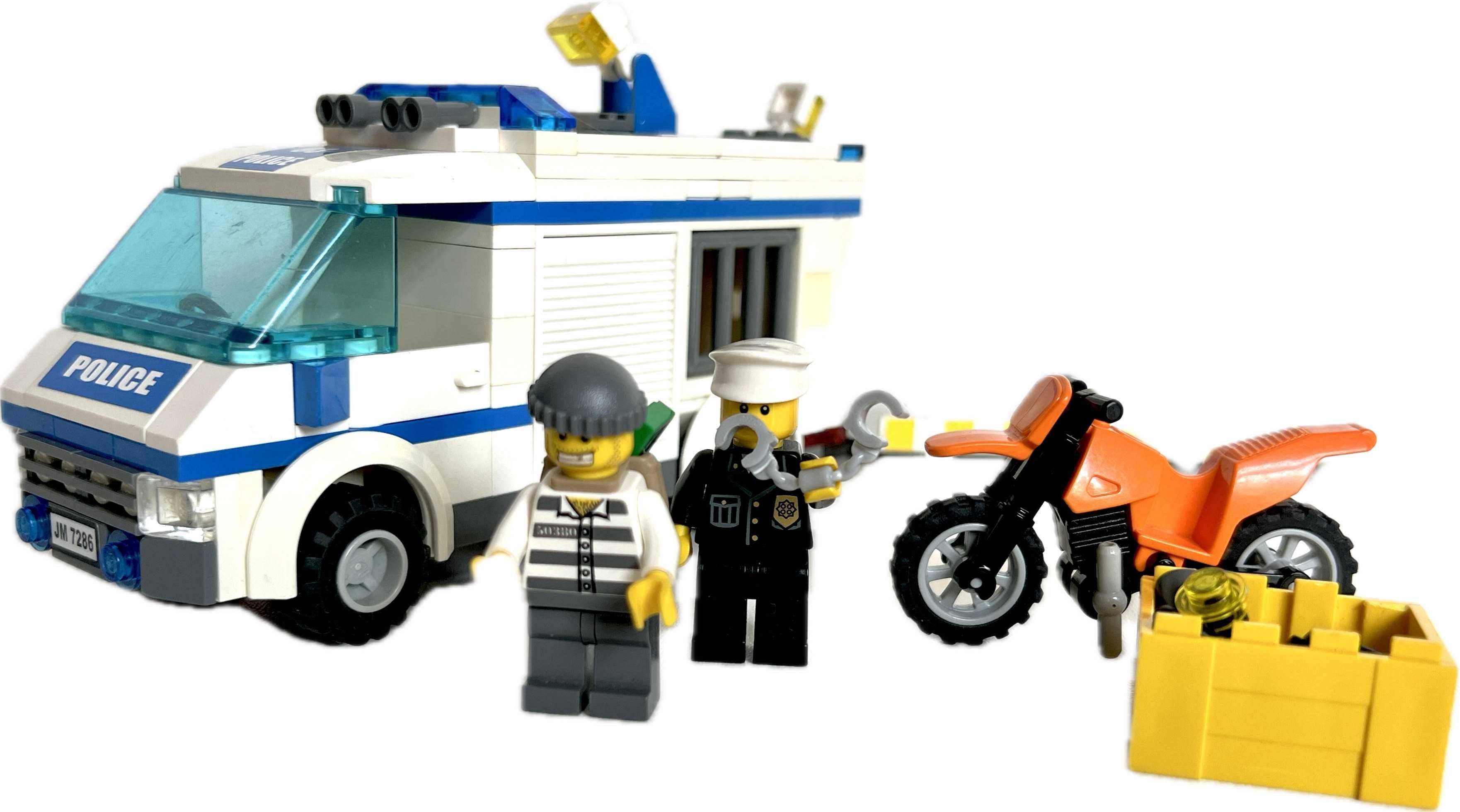 Lego City 7286 Transport więźniów, Konwój