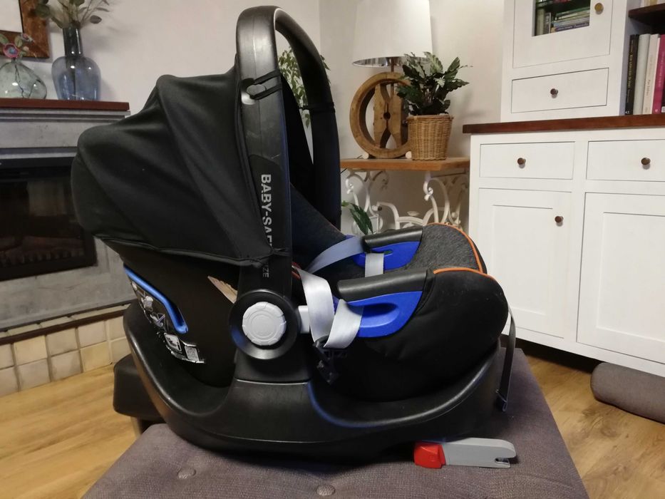 Fotelik samochodowy Britax Romer Baby-Safe 0-13kg + Baza Isofix