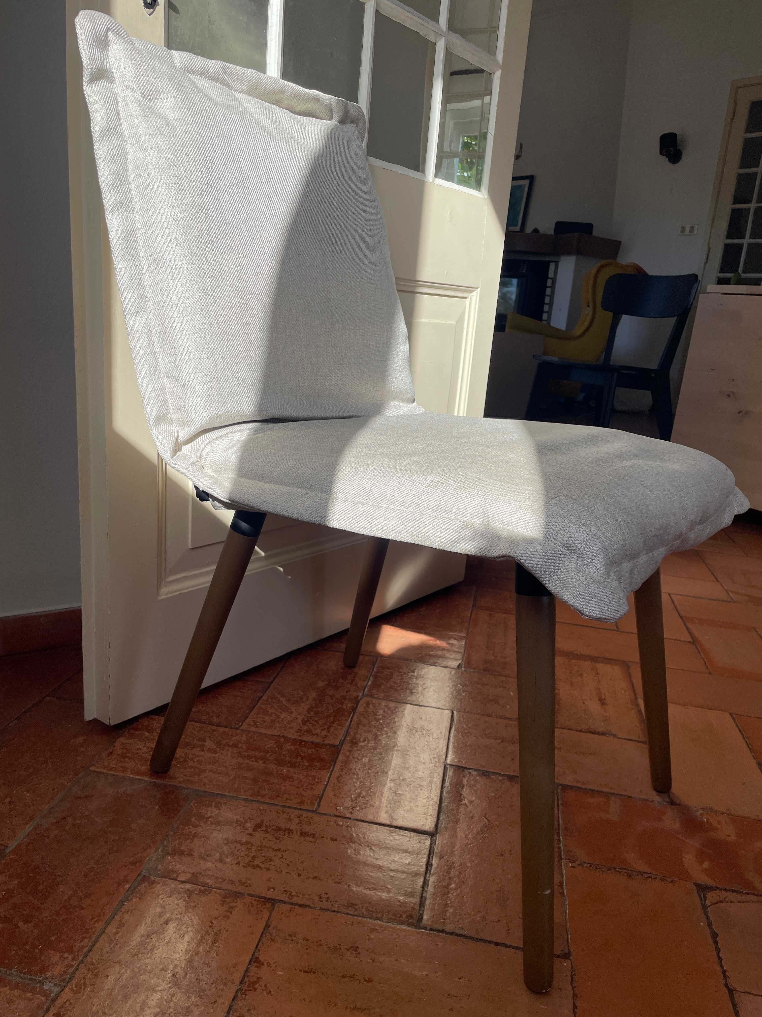cadeira acolchoada IKEA