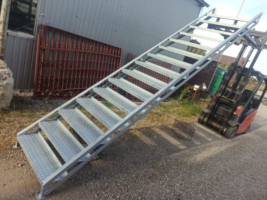 Schody metalowe ocynkowane
