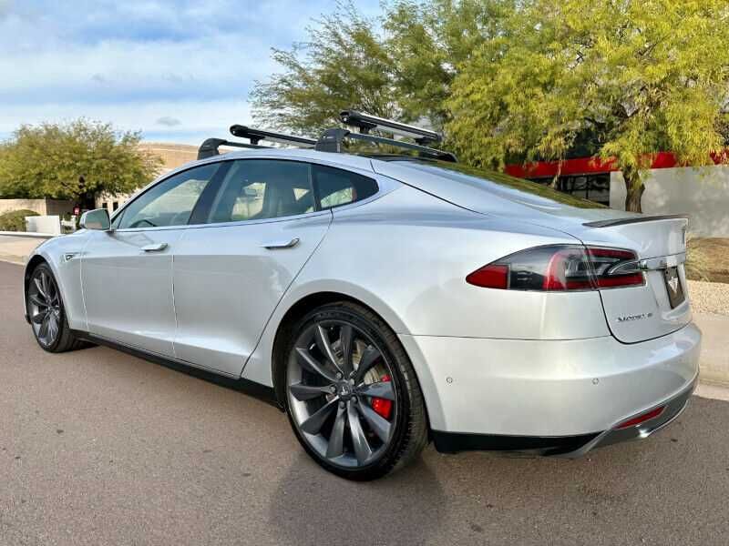 2014 Tesla Model S