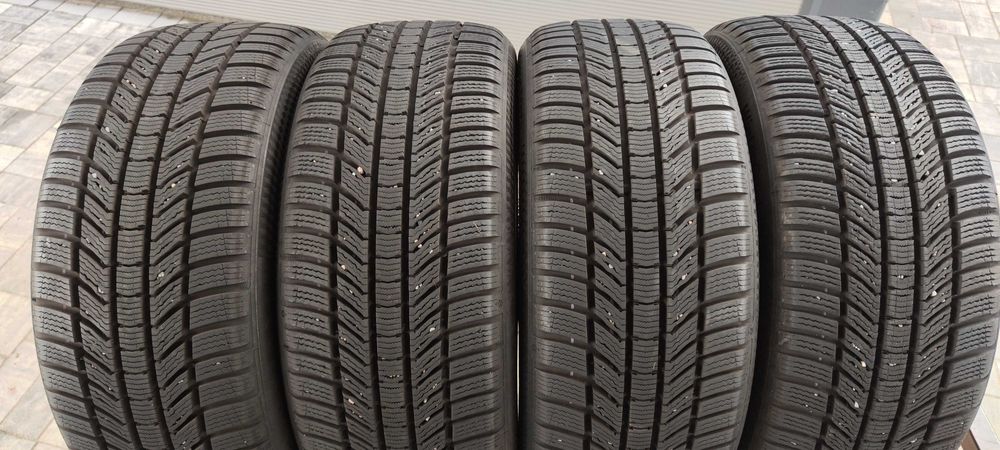 Opony Zimowe 235/45 R18 98V Continental WinterContact TS870P