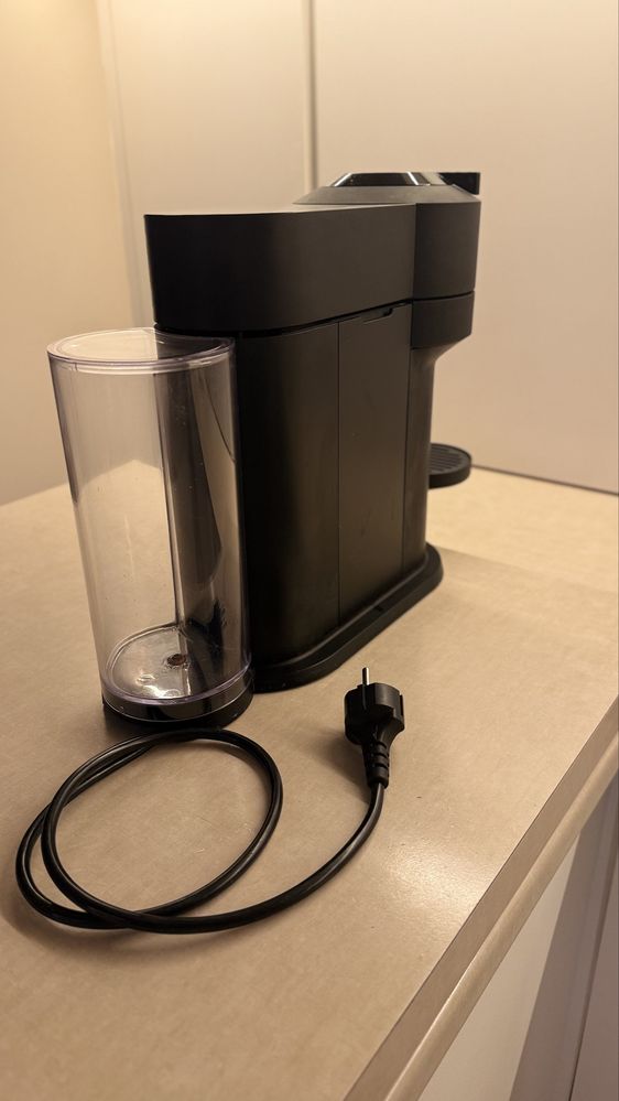 Ekspres do kawy cisnieniowy Nespresso Vertuo Next