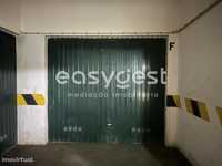 Garagem Box com 20 m2 situada em zona calma do Pinhal Novo