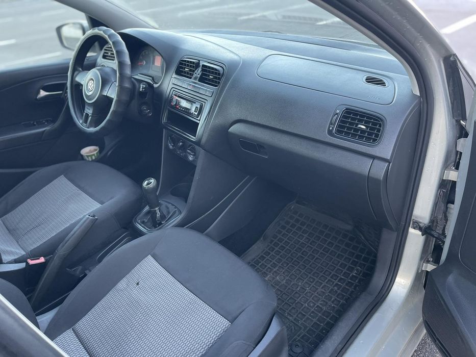 Volkswagen Polo 2011 1.6 газ кондиціонер