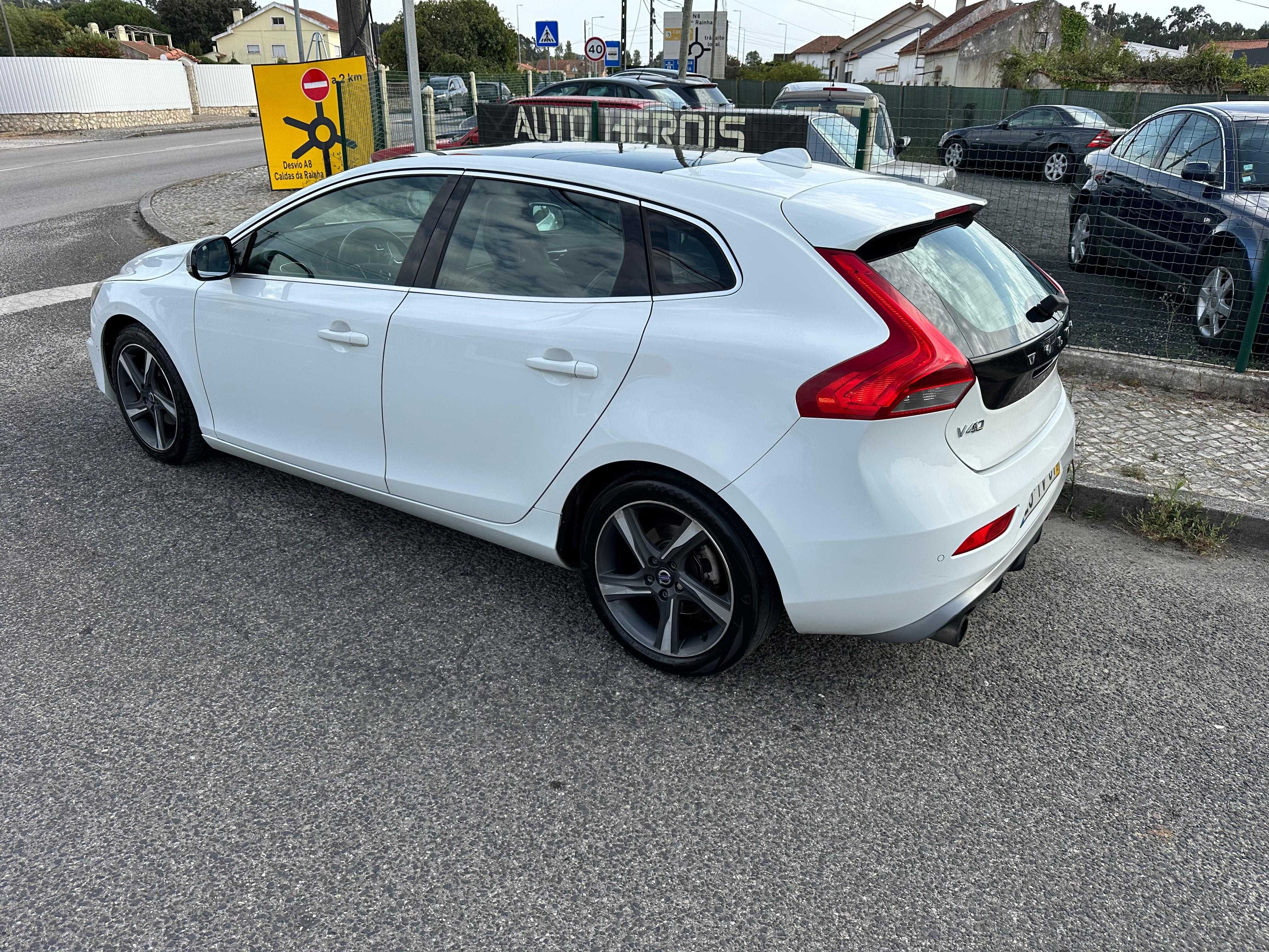 Volvo V40 D2 Summum R-design