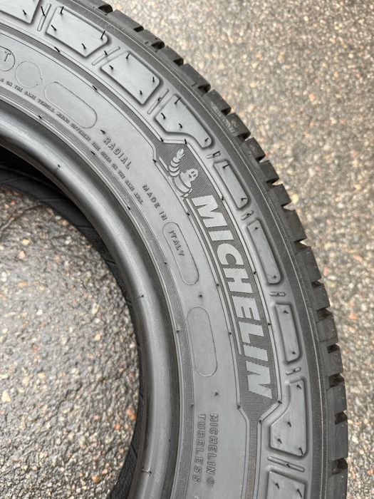 Шини 215/65R16C-4шт Michelin