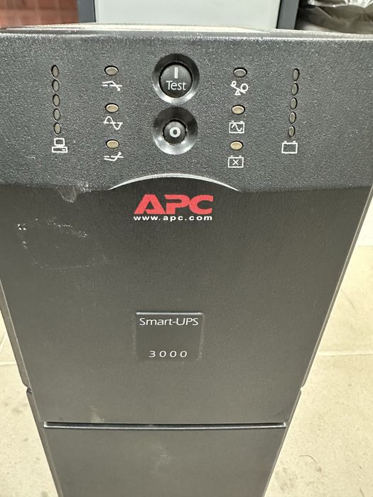 APC smart-UPS SUA3000i