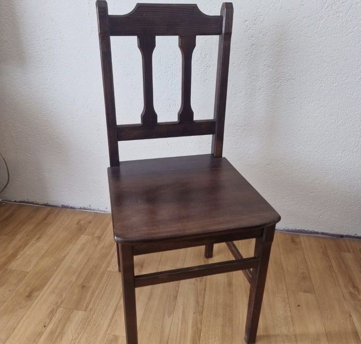 Krzesła drewniane (6 sztuk -komplet)