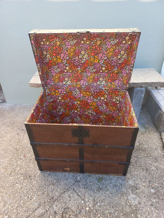 Bau antigo / vintage