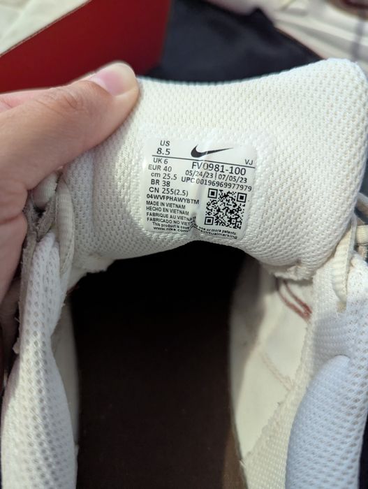 Кроссовки Nike TECH HERA