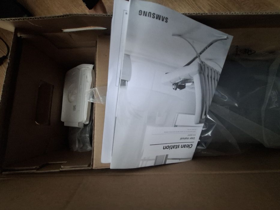Stacja czyszcząca Samsung
Akcesoria do odkurzaczy bezprzewodowych
›
St
