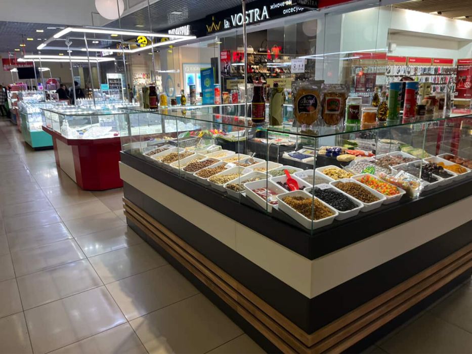 •	Готовий бізнес-острівець у прохідному місці