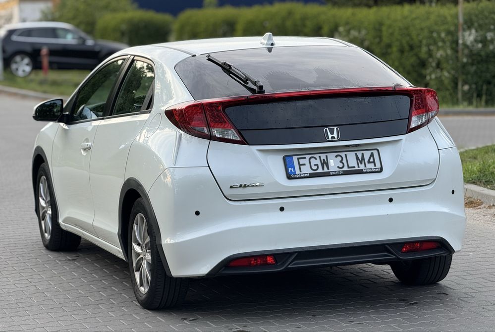 Honda Civic Hatchback 5d 1.4 i-VTEC 100KM, polski salon, biała perła