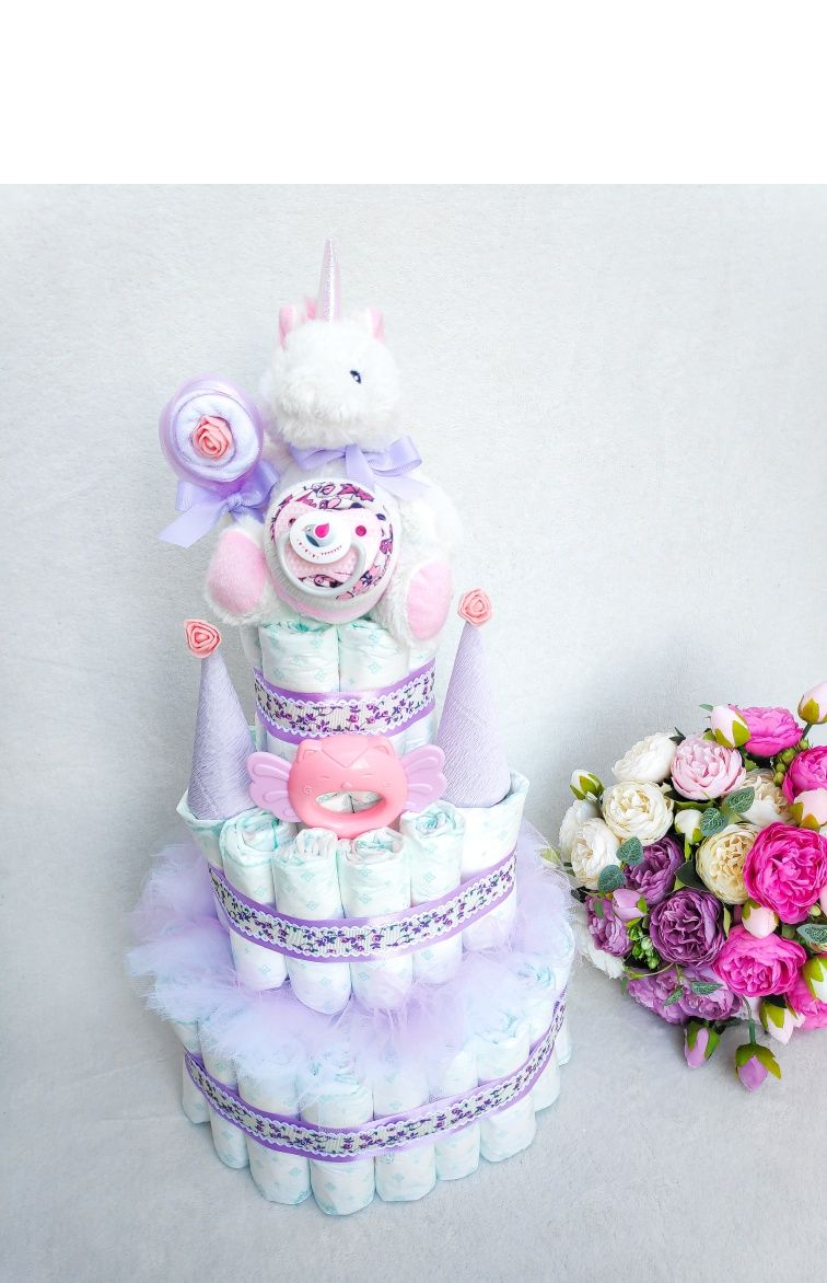 Tort z pampersów pieluszek pieluch babyshower roczek pępkowe chrzest