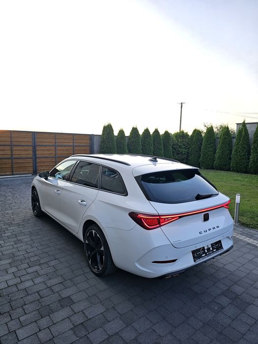 Cupra Leon Sportstourer 2022 1.4 e-Hybrid Lekko Uszkodzony !!!