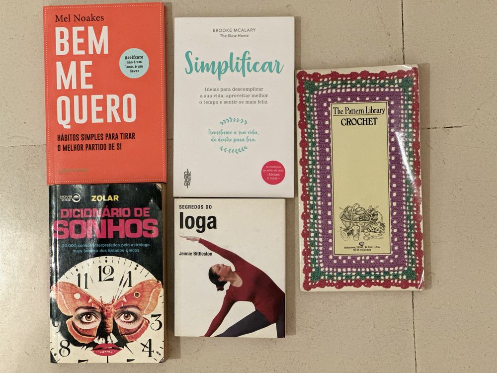 Livros variados  5 € cada