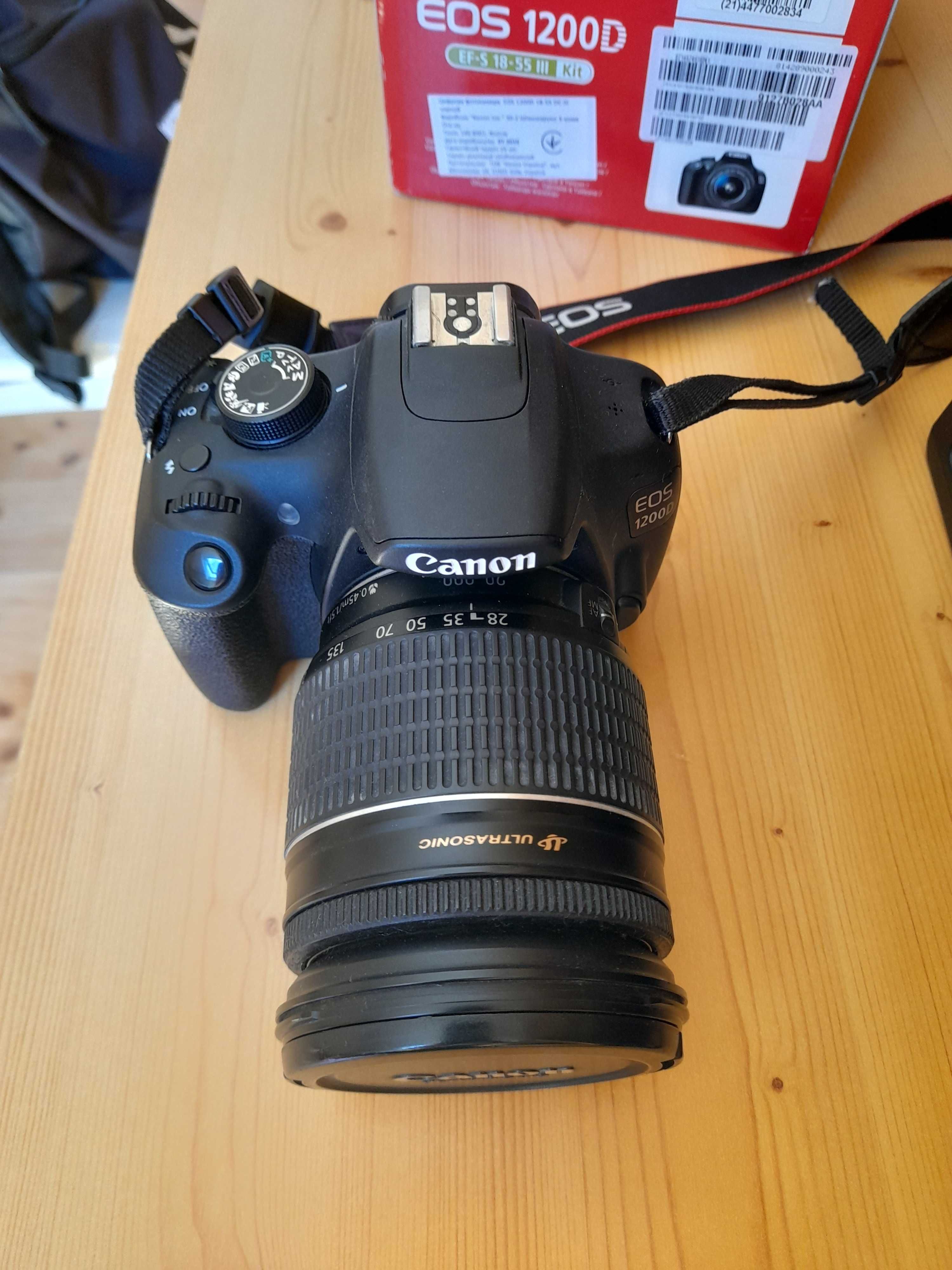 Фотоапарат Canon EOS 1200 D, об'єктив Canon ZOOM LENS EF 28-200 mm