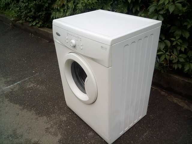 За-4500.стиральная машина whirlpool-5кг рабочая 100%.доставка гарантия